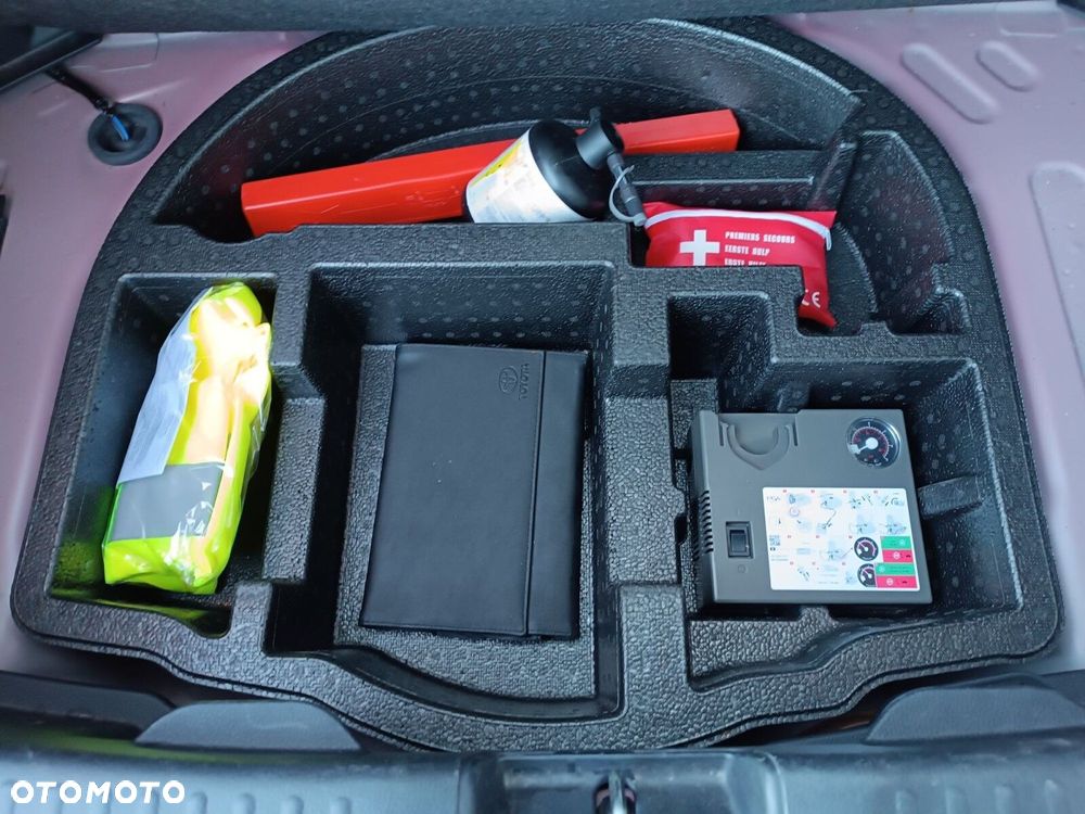 Toyota Yaris Hybrid 1.5 Comfort - 34