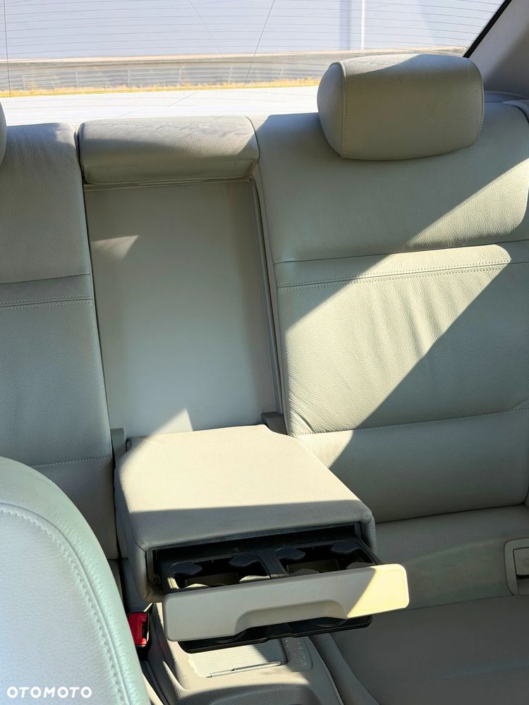BMW Seria 3 320d - 37