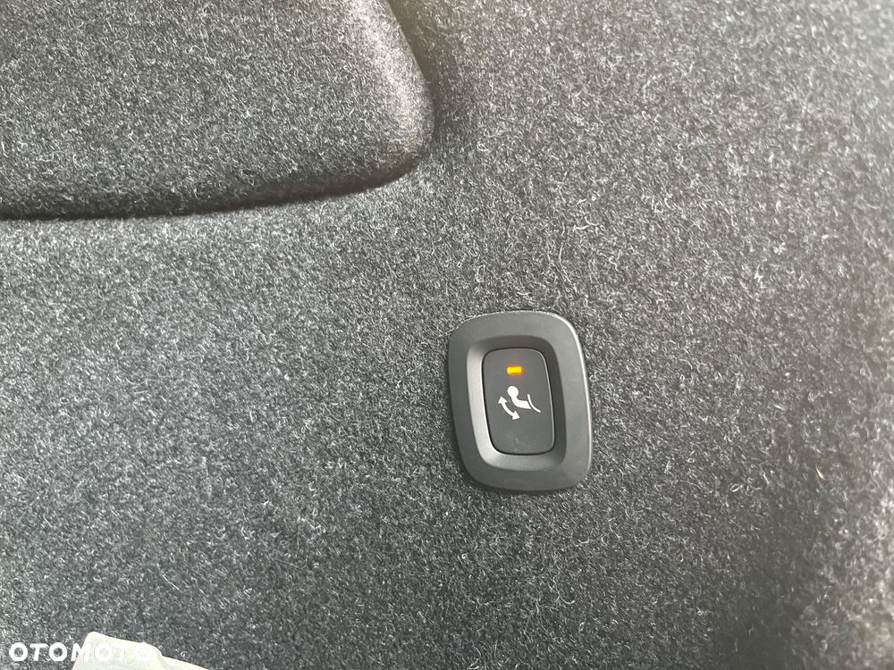 Volvo XC 40 B4 B AWD Geartronic Inscription - 36