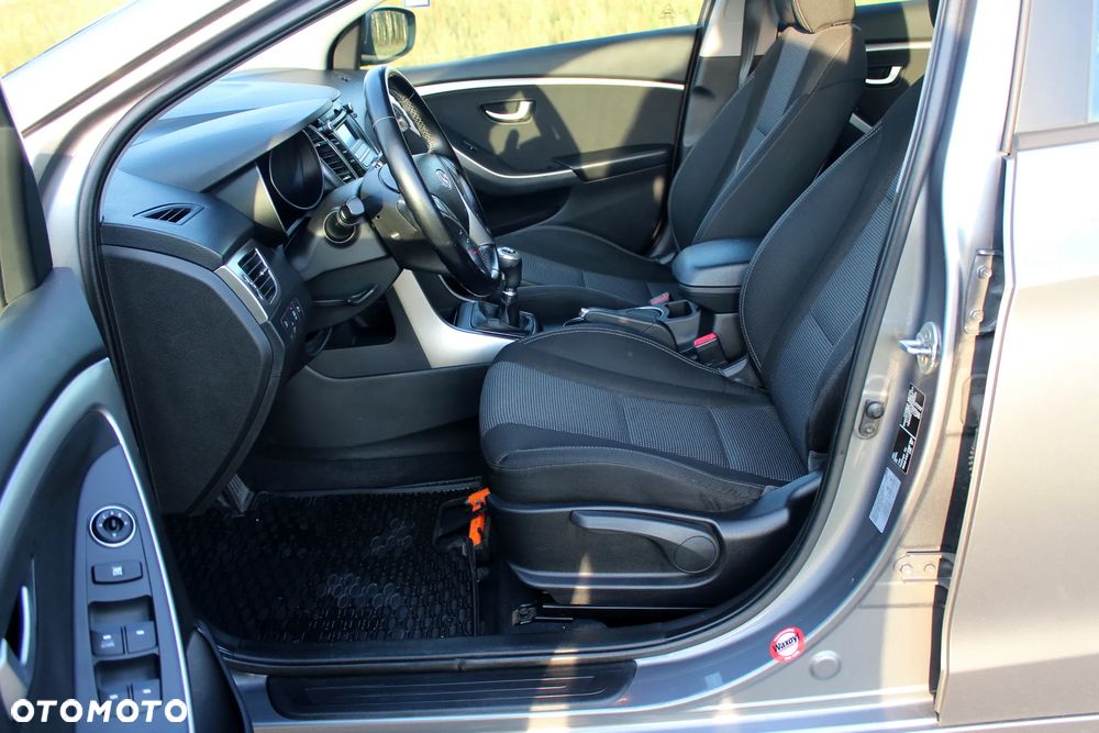 Hyundai i30 1.6 Trend - 20