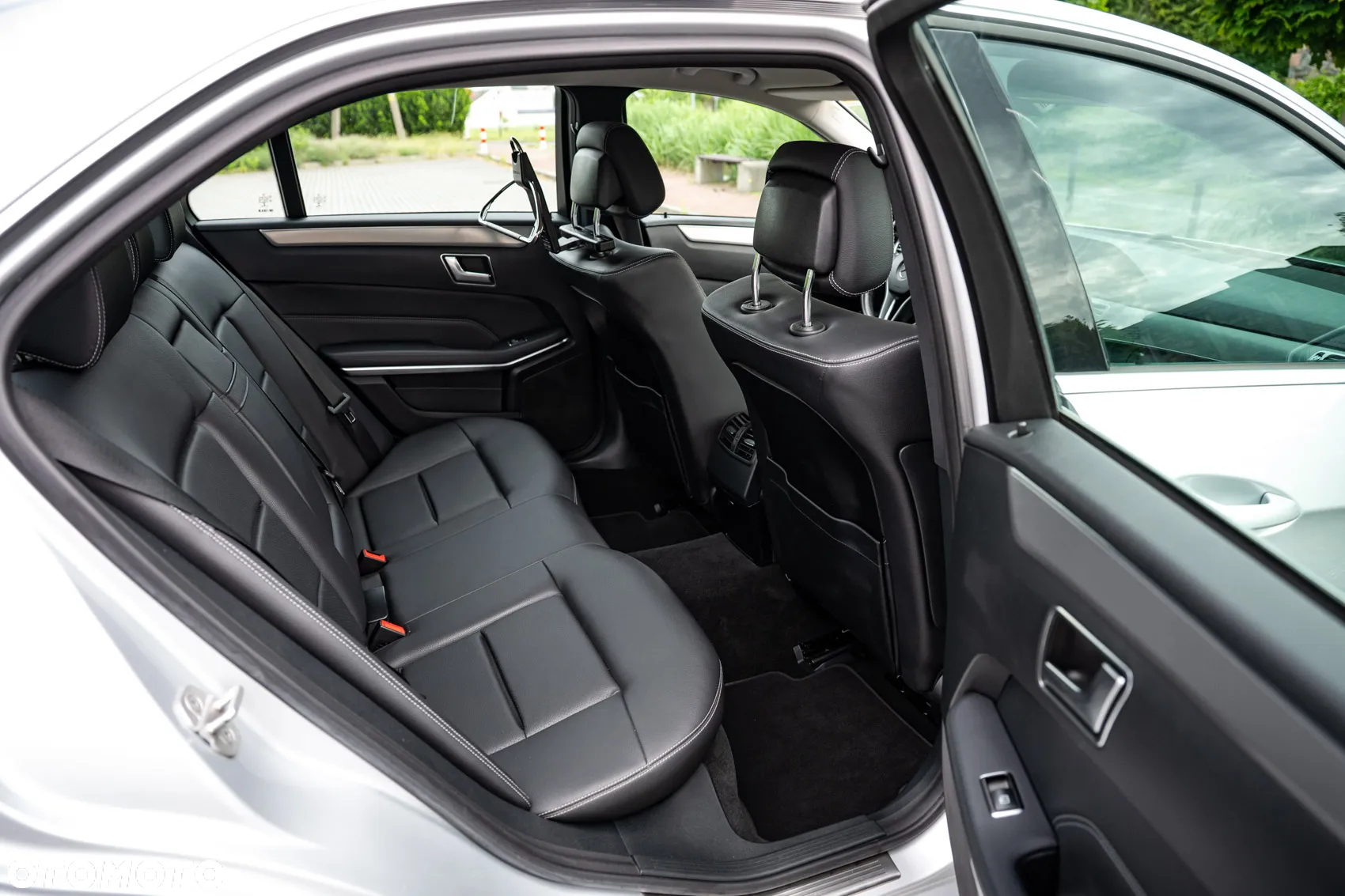 Mercedes-Benz Klasa E 220 BlueTEC 4-Matic Avantgarde - 27