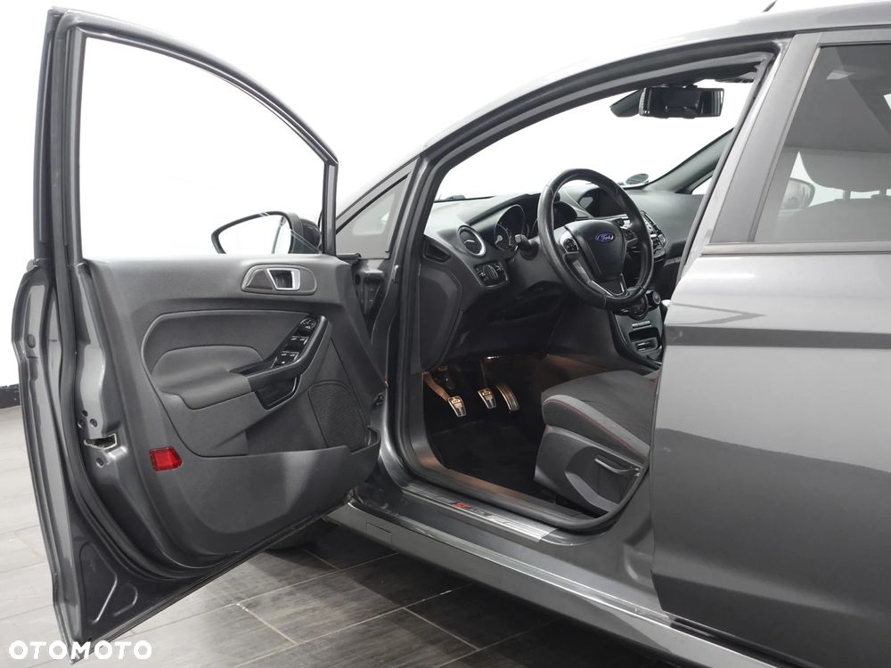 Ford Fiesta 1.0 EcoBoost S&S ST-LINE - 16