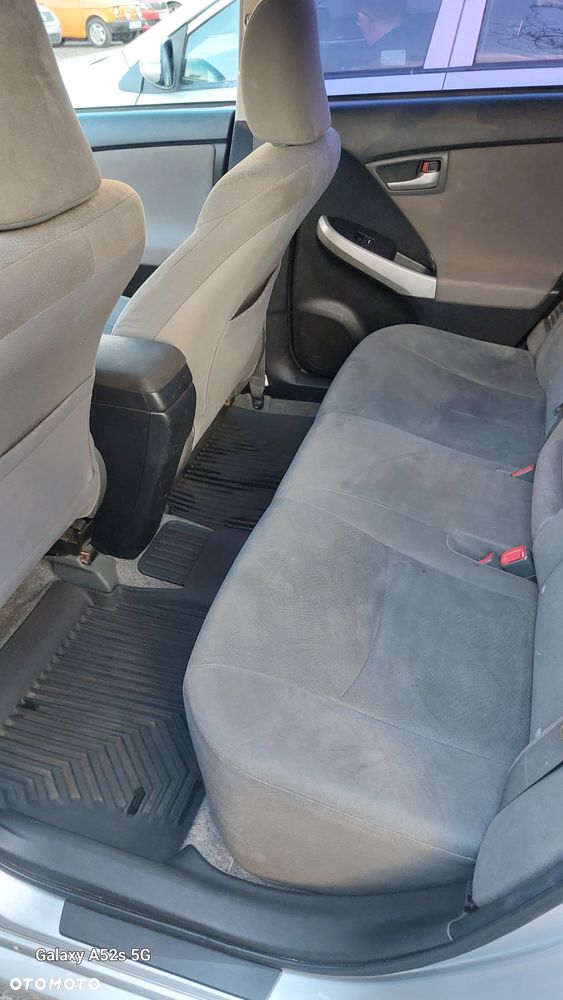Toyota Prius 1.8 HSD Active - 13