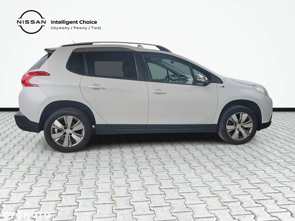 Peugeot 2008 1.2 Pure Tech Allure S&S - 4