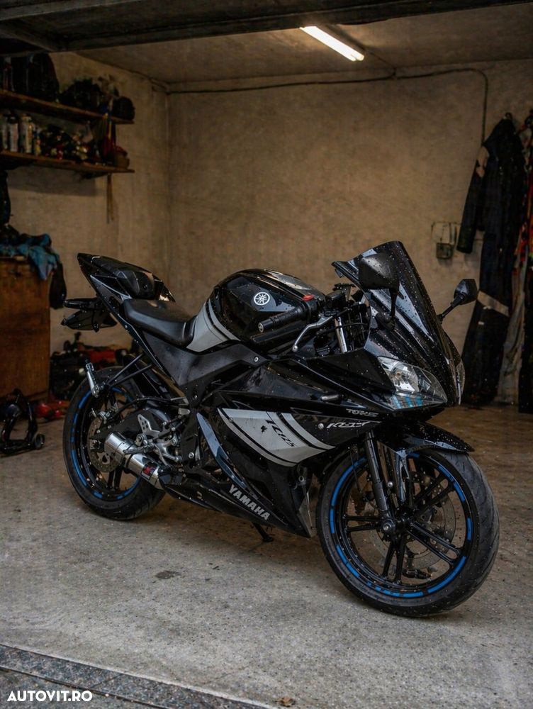 Yamaha YZF-R 125 - 4