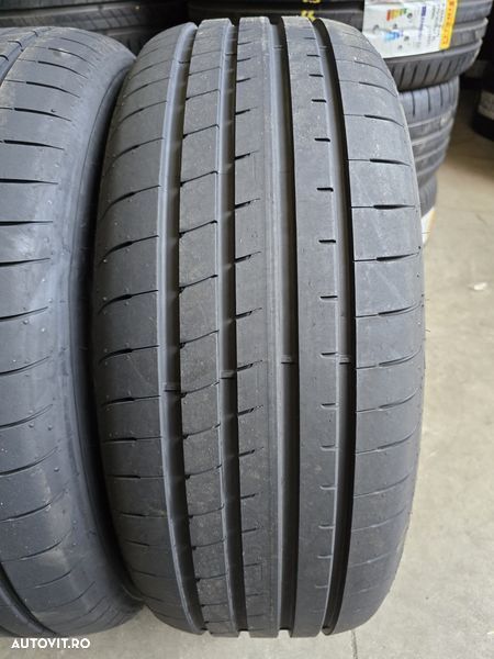 235/55/19 Goodyear 4piese - 8