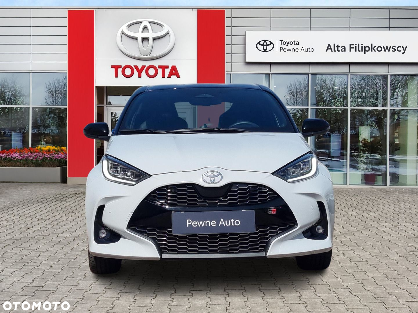 Toyota Yaris Hybrid 1.5 GR Sport - 8