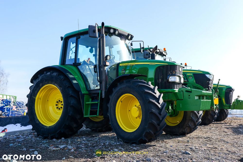 John Deere 6320