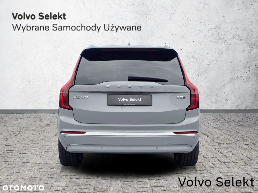 Volvo XC 90 - 8