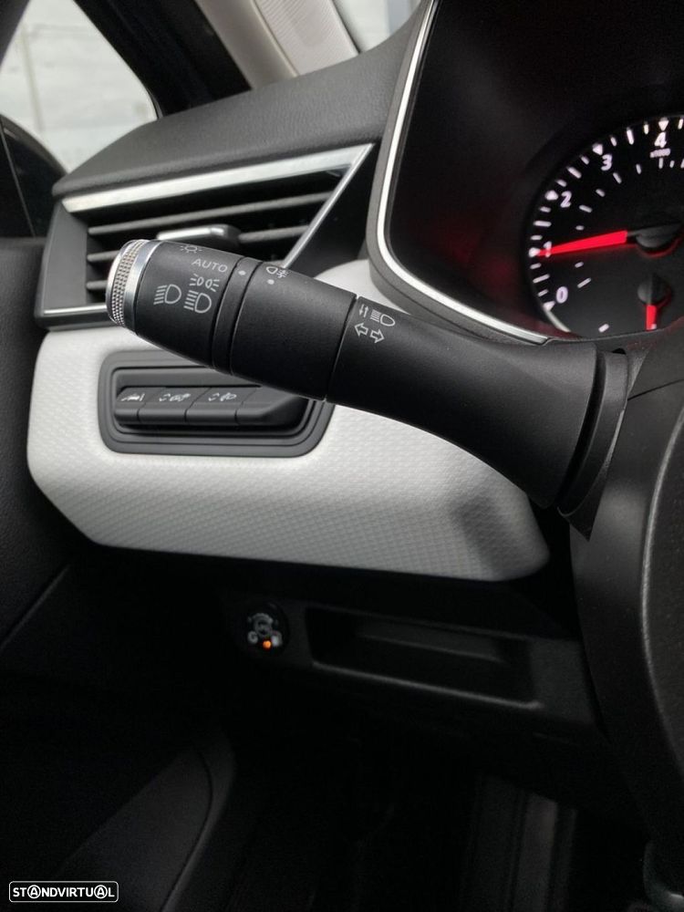 Renault Clio 1.0 TCe Limited Bi-Fuel - 28