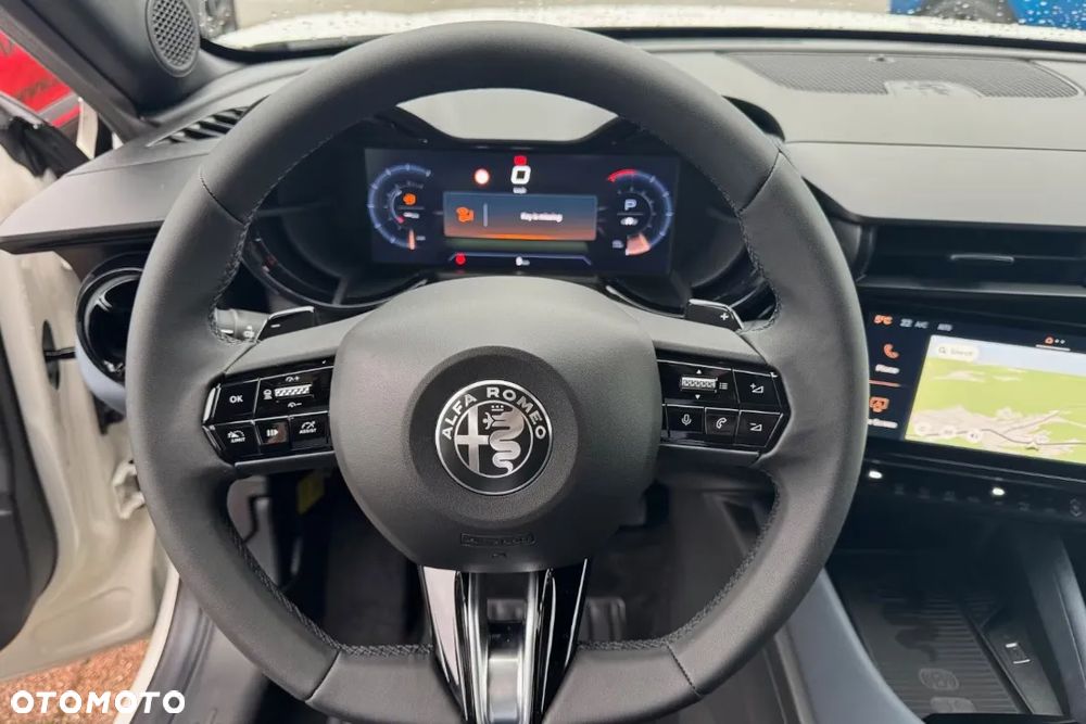 Alfa Romeo Junior 1.2 mHEV Ibrida eDCT - 17