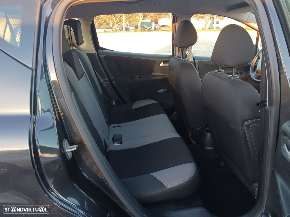 Peugeot 207 SW 1.6 HDi Trendy - 4