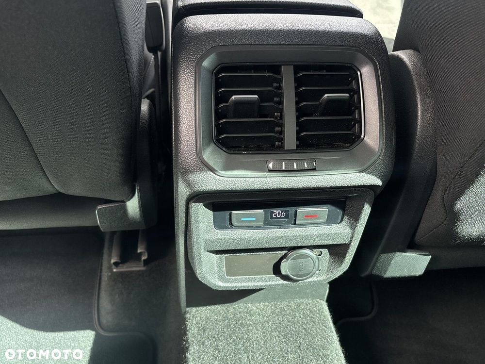 Volkswagen Tiguan - 21