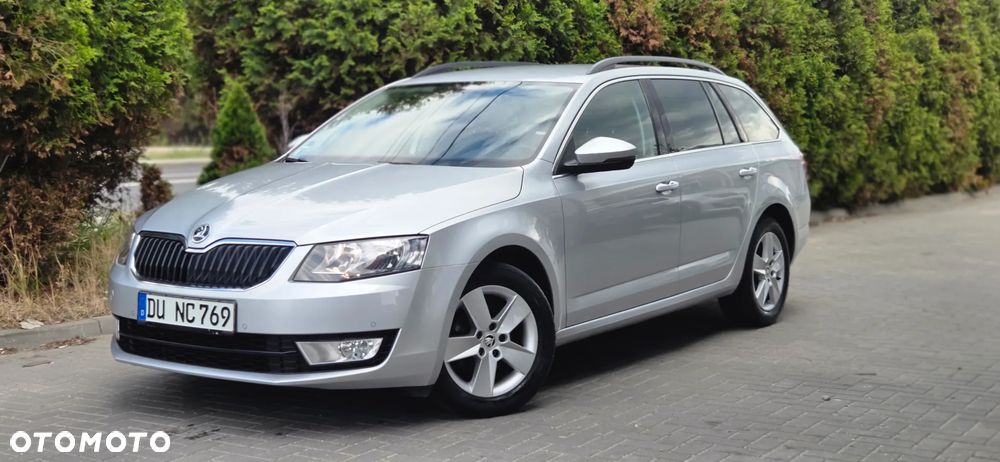 Skoda Octavia 1.6 TDI DPF Ambiente - 4