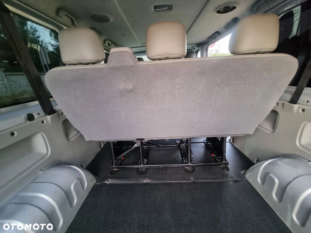 Opel Vivaro L2H1 2.9t - 24