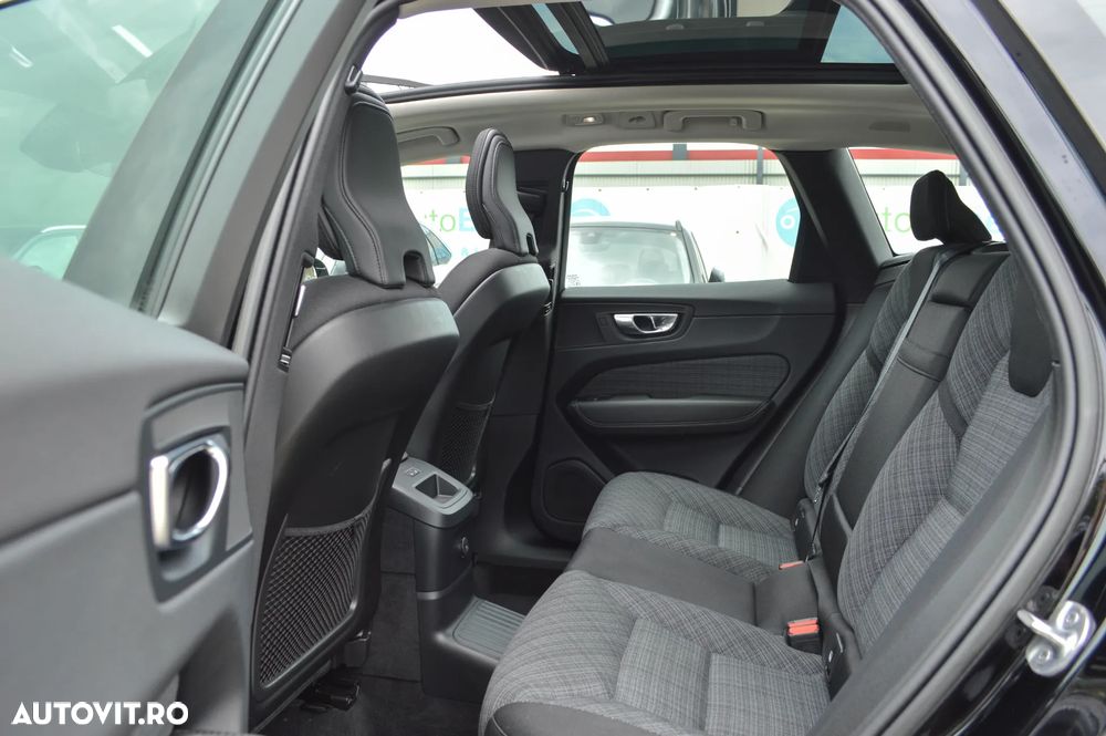 Volvo XC 60 T6 AWD Ultra Black Edition - 18