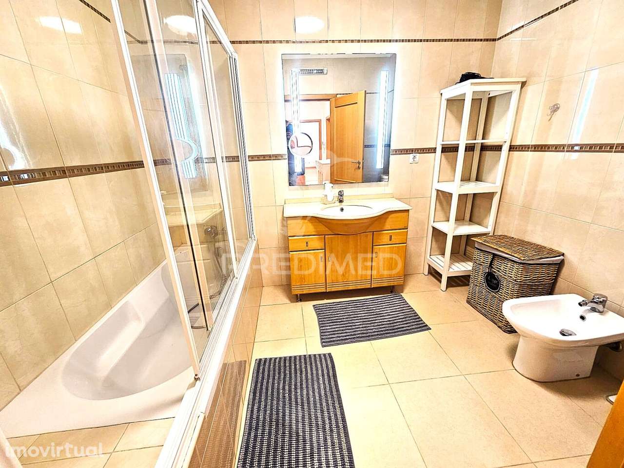 Excelente Apart. T1 com Parqueamento e Piscina perto Praia - Grande imagem: 5/21