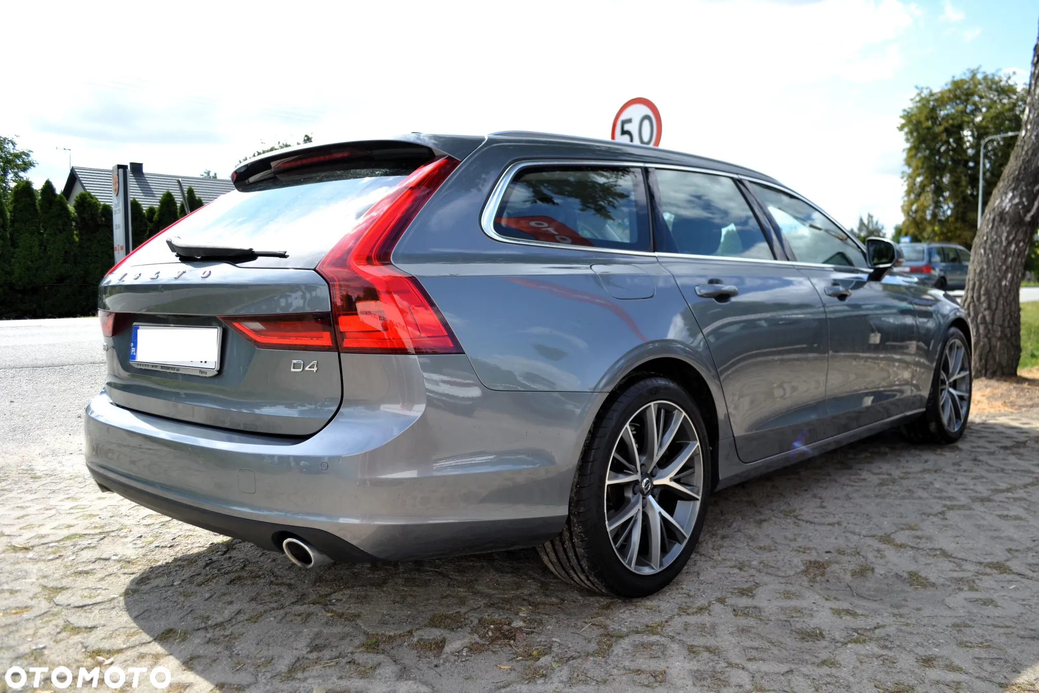 Volvo V90 D4 Geartronic Momentum - 4