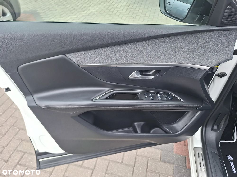 Peugeot 3008 2.0 BlueHDi Allure - 16