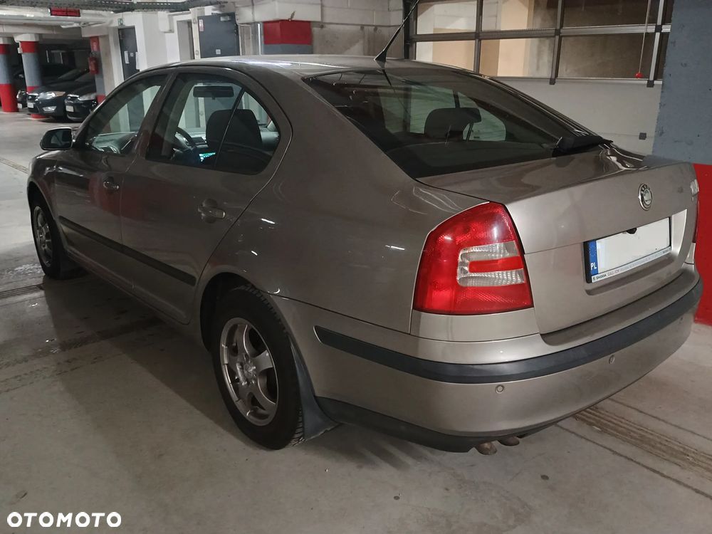 Skoda Octavia 2006 photo 3