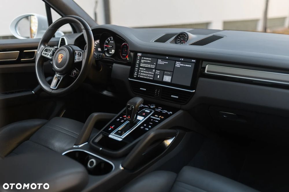 Porsche Cayenne Turbo - 14