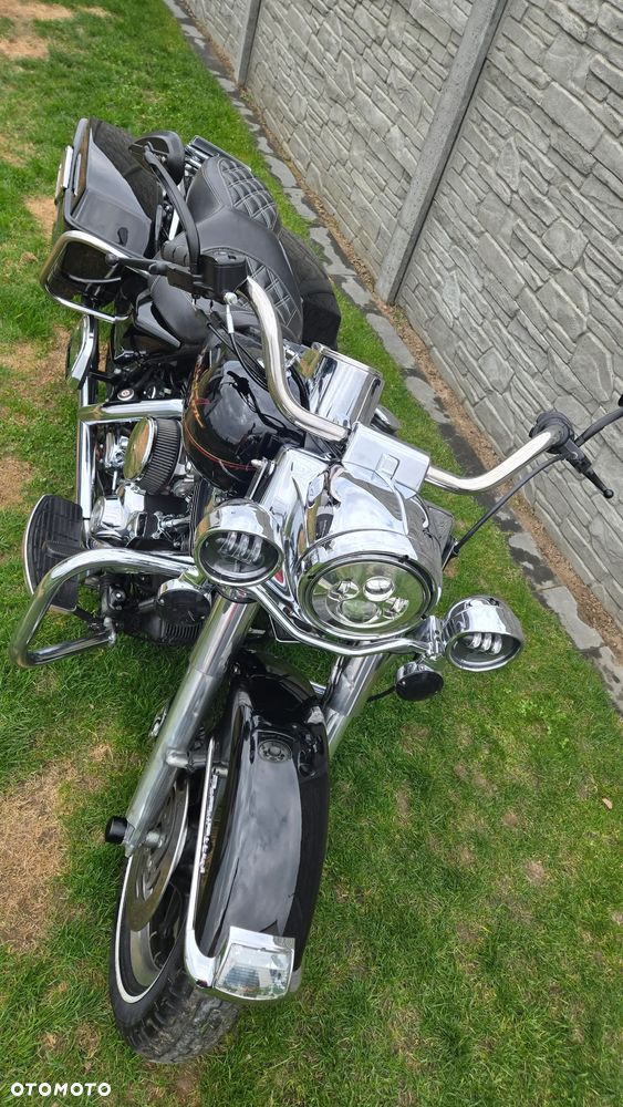 Harley-Davidson Touring Road King - 9