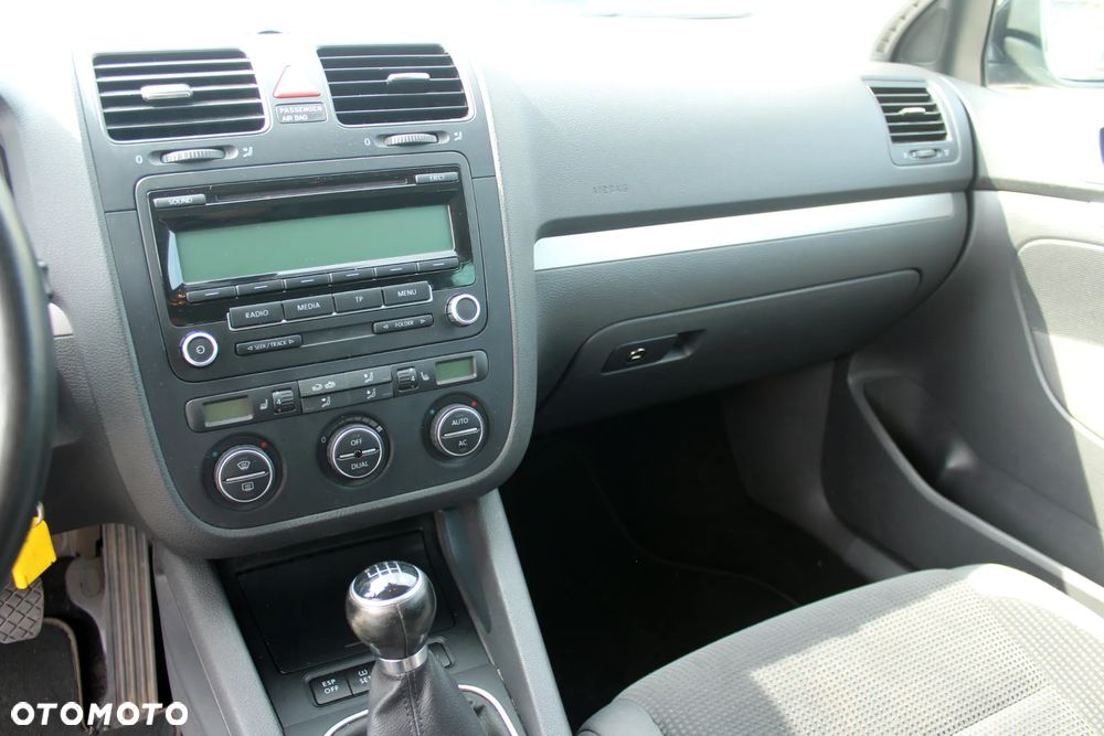 Volkswagen Golf 1.4 TSI Highline - 12