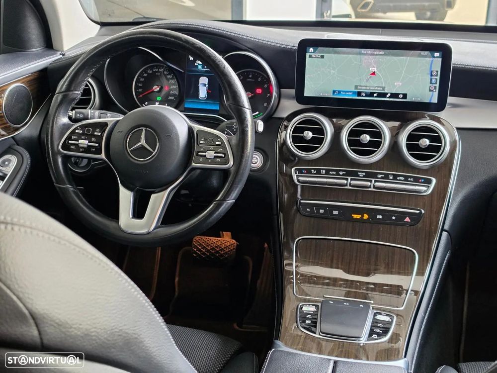 Mercedes-Benz GLC 300 e 4Matic - 29
