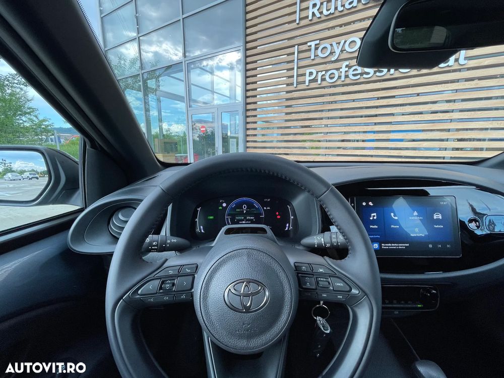 Toyota Aygo X 1.5l HEV 116CP Active - 6