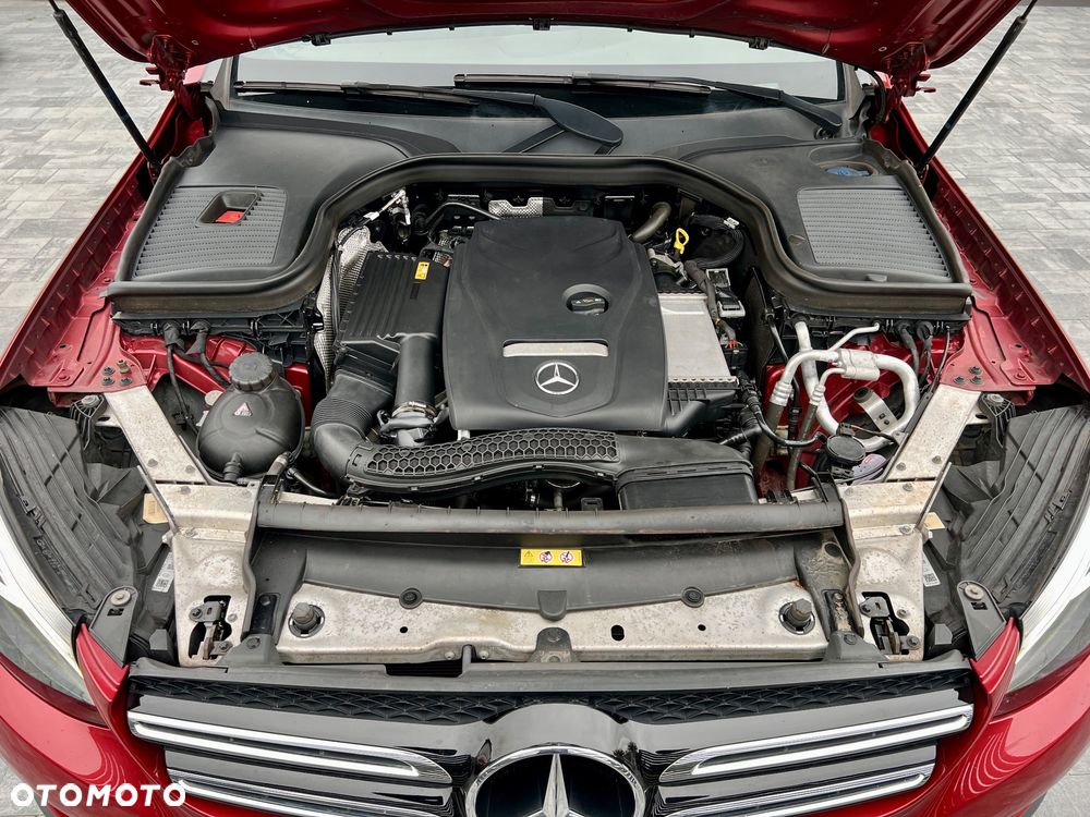 Mercedes-Benz GLC 250 4Matic 9G-TRONIC - 25