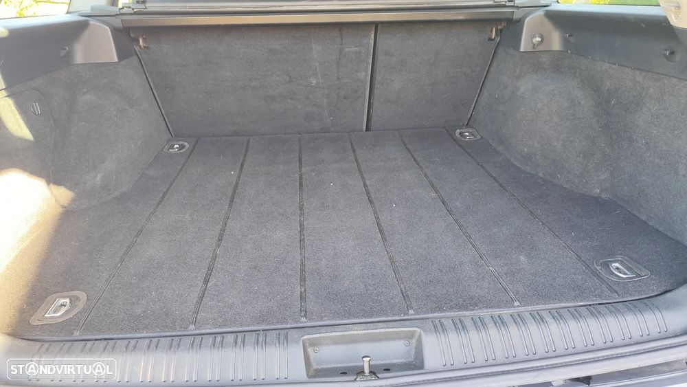 Ford Mondeo SW 2.0 TDdi Ghia - 18