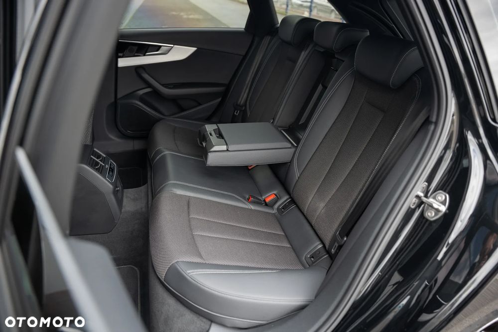 Audi A4 Avant 35 TFSI S tronic S line - 35