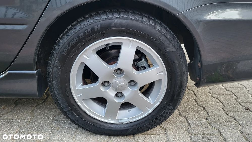 Mitsubishi Lancer 1.6 Sport - 26
