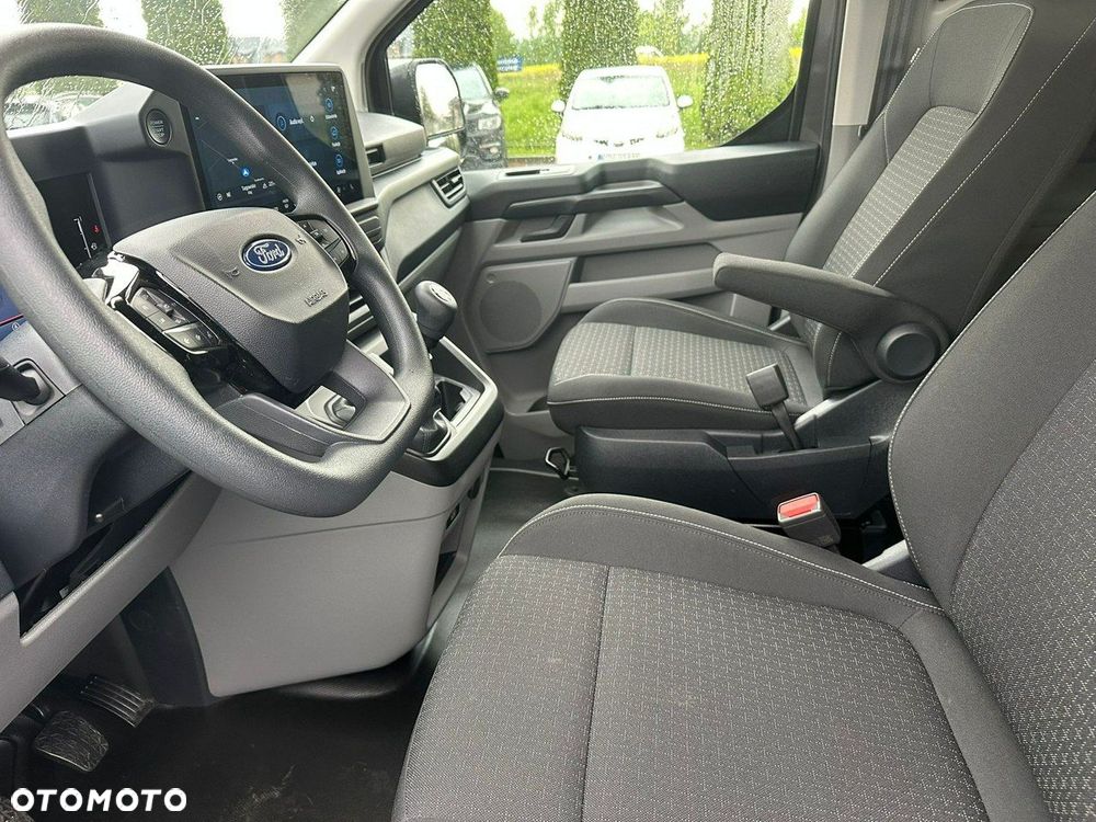 Ford Transit Custom - 11