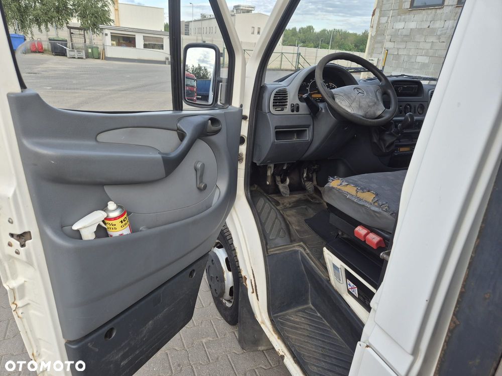Mercedes-Benz Sprinter 413 - 4