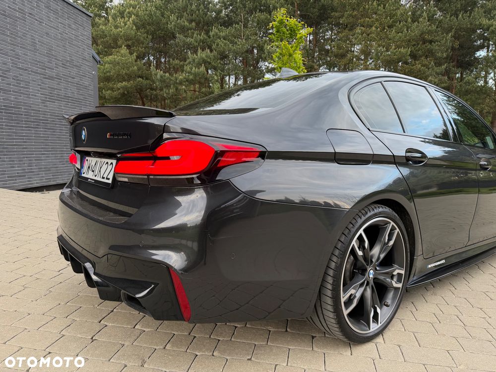 BMW Seria 5 M550i xDrive - 9