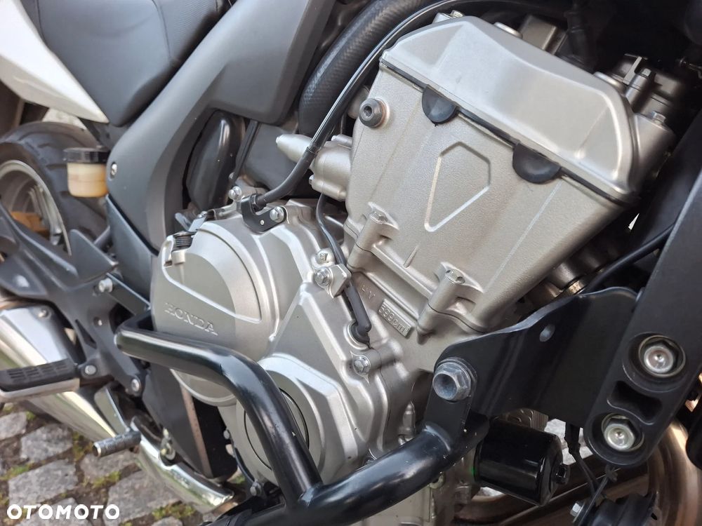 Honda CBF - 8