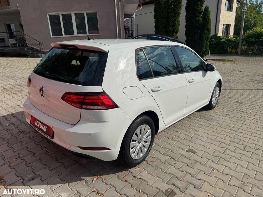 Volkswagen Golf 1.6 TDI Trendline - 10