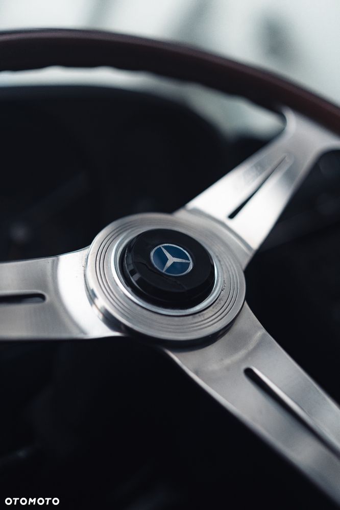 Mercedes-Benz SL - 8