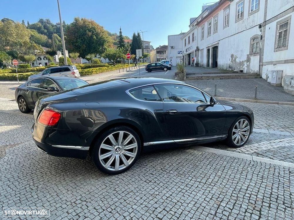 Bentley Continental GT W12 - 12