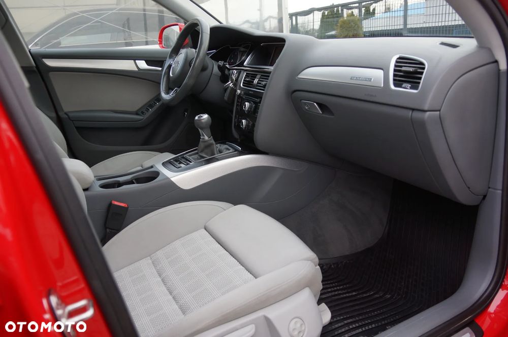 Audi A4 Limousine 2.0 TDI DPF clean diesel quattro S line Sportpaket - 25