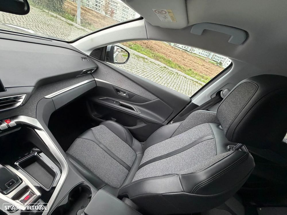 Peugeot 5008 BlueHDI 130 EAT8 Allure - 17