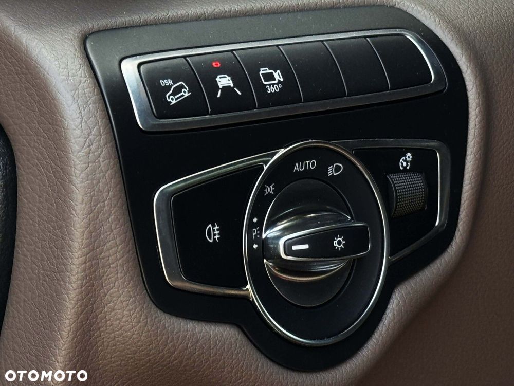 Mercedes-Benz Klasa V 300 d 4-Matic 9G-Tronic Avantgarde (d³ugi) - 17