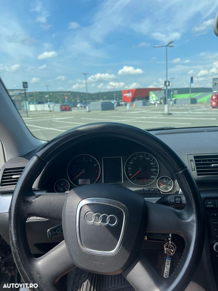 Audi A4 2.0 Avant - 12