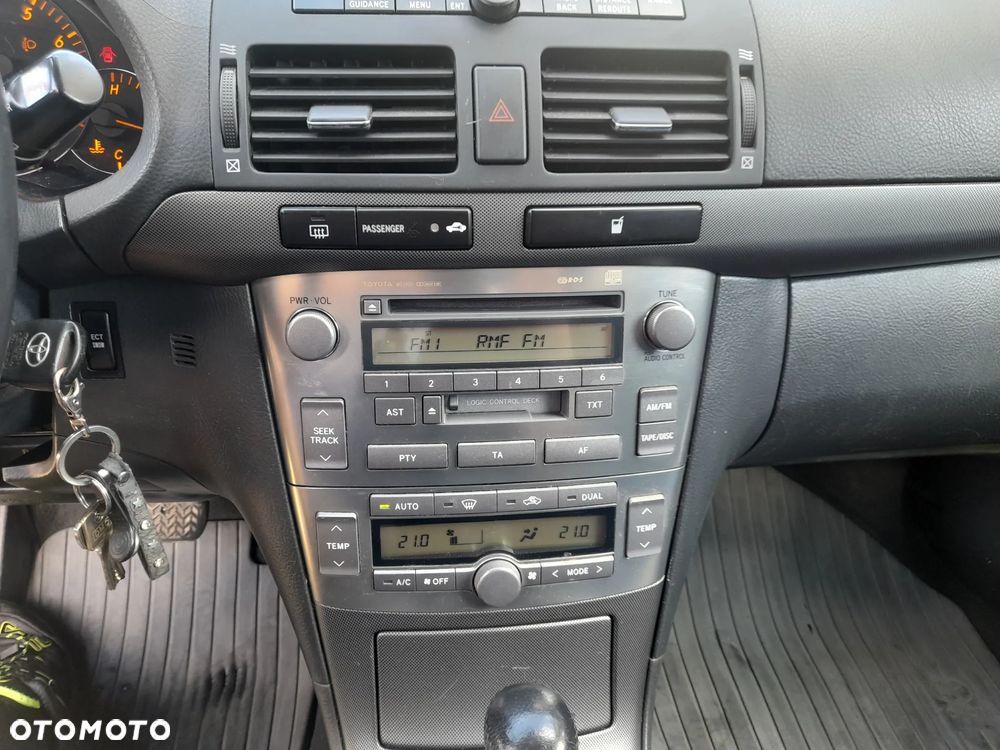 Toyota Avensis 2.4 VVT-i Sol Plus - 5