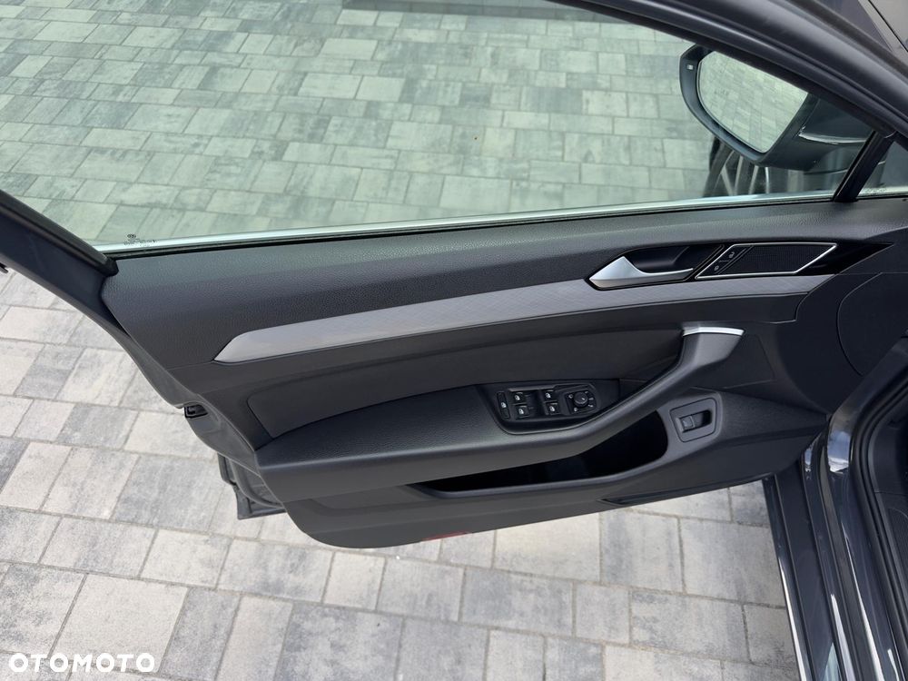 Volkswagen Passat Variant 2.0 TDI EVO Business DSG - 10