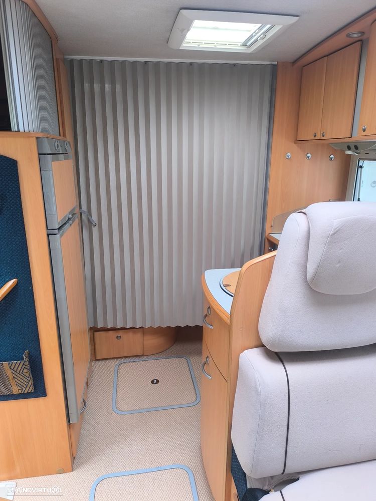 Pilote Reference Autocaravana 2.8 pilote 6 dormidas 2006 chassi alko Hu - 18