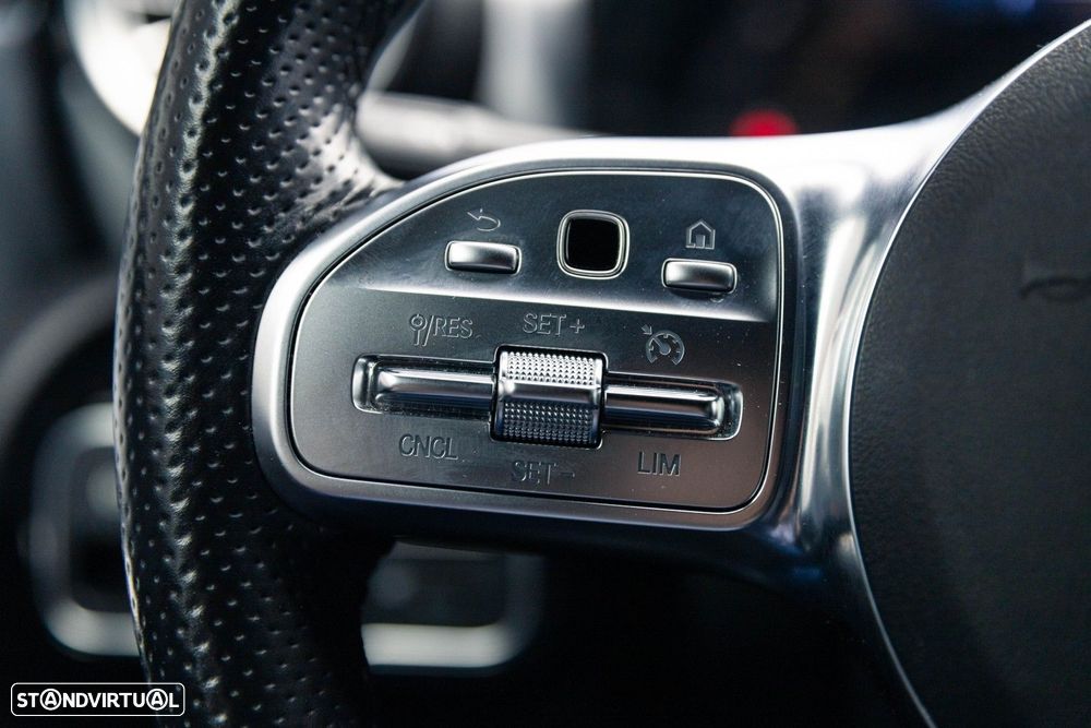 Mercedes-Benz A 250 e AMG Line - 27