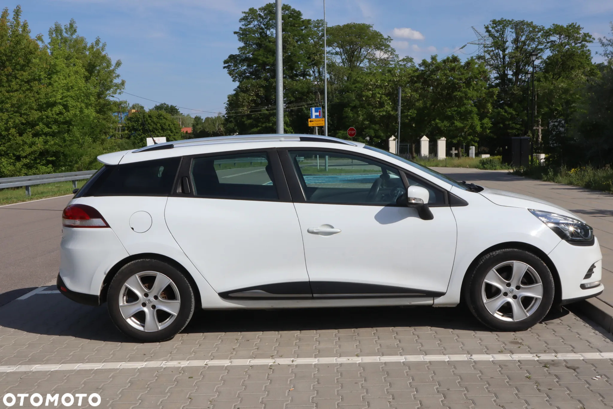 Renault Clio - 2
