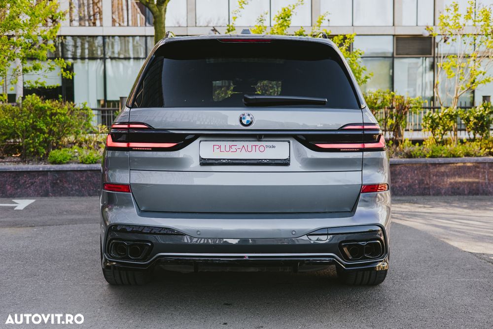 BMW X7 M60i xDrive AT MHEV - 13